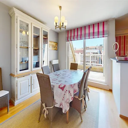 Appartement Duplex In Near North Sea Knokke-Heist